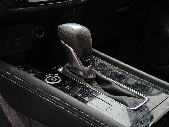 Used 2023 Nissan Kicks SR w/ SR Premium Package image 10