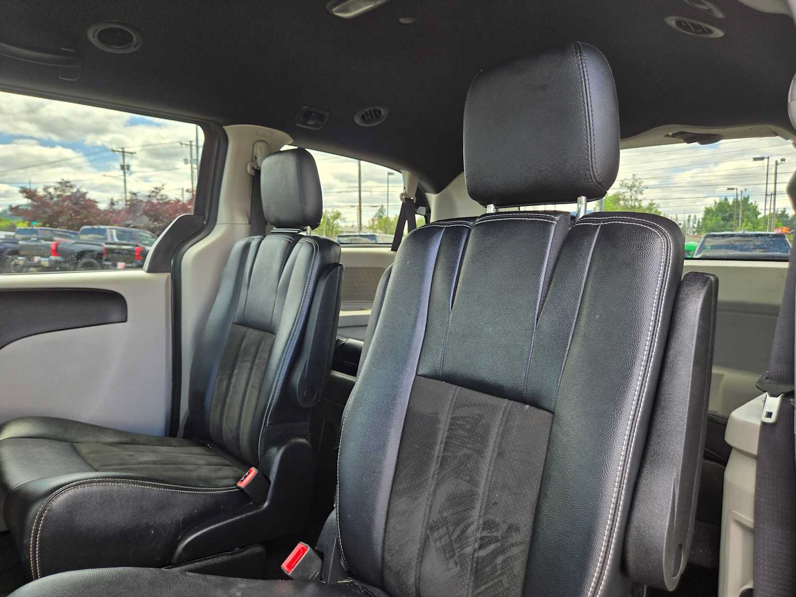 Used 2019 Dodge Grand Caravan SXT FWD image 20
