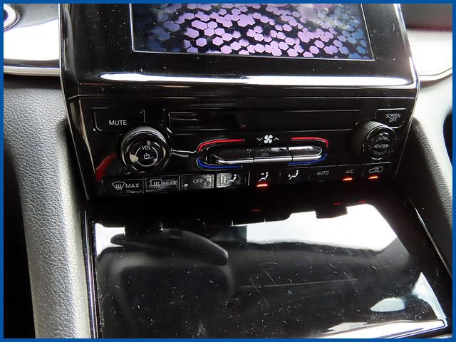 Certified 2023 Jeep Grand Cherokee Laredo w/ Trailer Tow Prep Group (B) AWD/4WD image 16