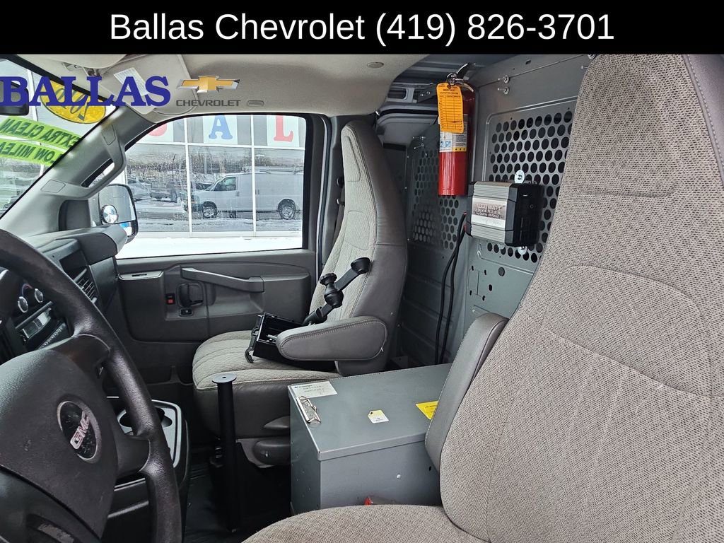Certified 2016 GMC Savana 2500 image 21