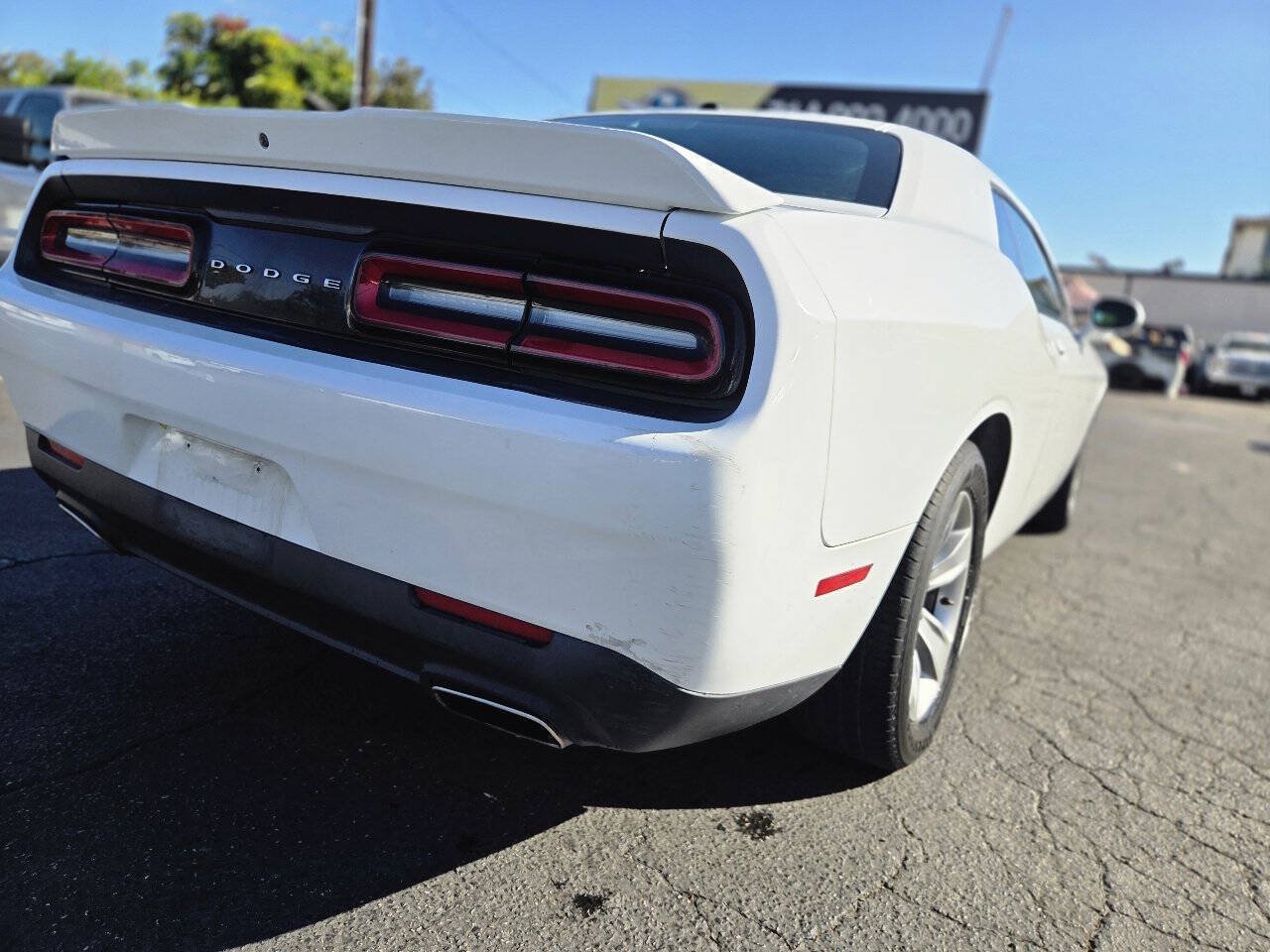 Used 2020 Dodge Challenger SXT RWD image 9