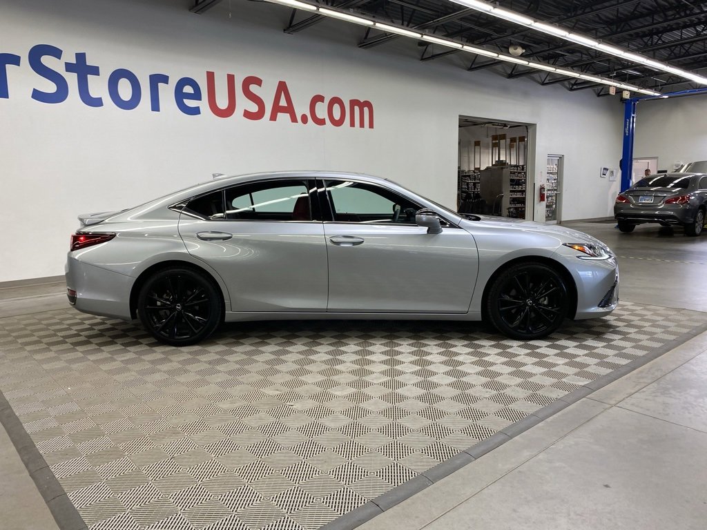 Used 2022 Lexus ES 300h F Sport image 17