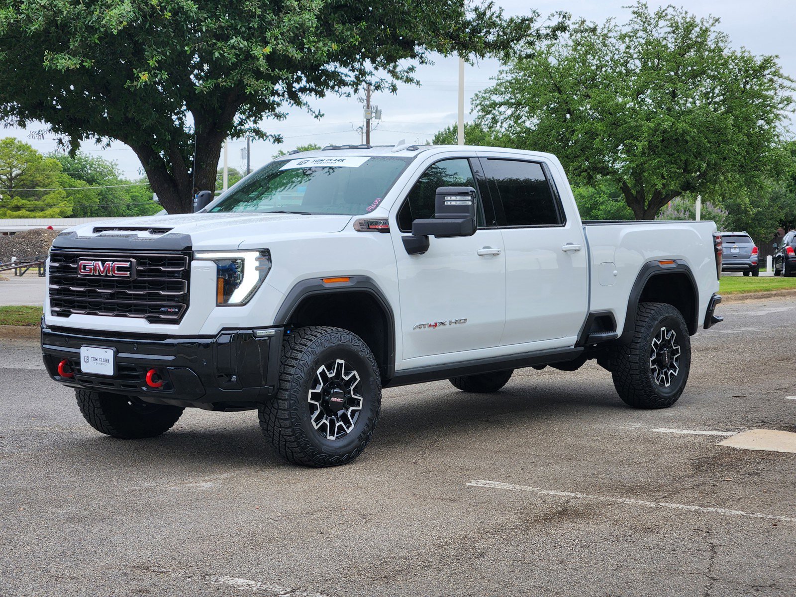Used 2026 GMC Sierra 2500 AT4X AWD/4WD image 2