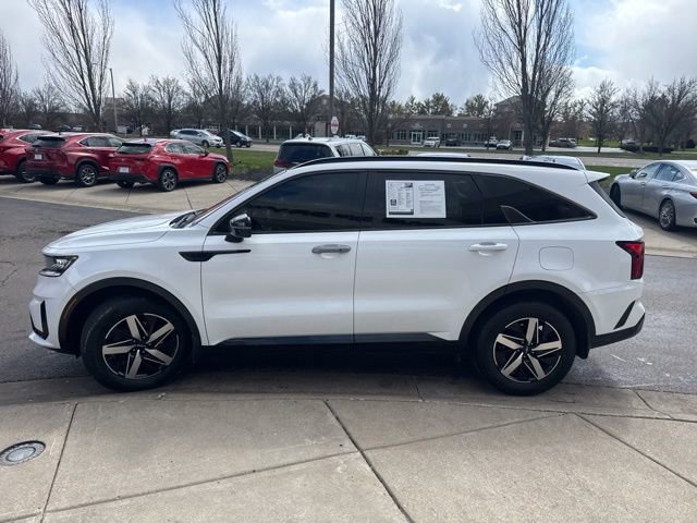 Used 2022 Kia Sorento S w/ Panoramic Sunroof Package image 6