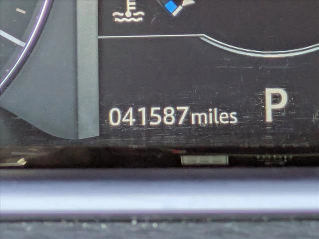 Used 2020 Land Rover Range Rover Evoque S image 12