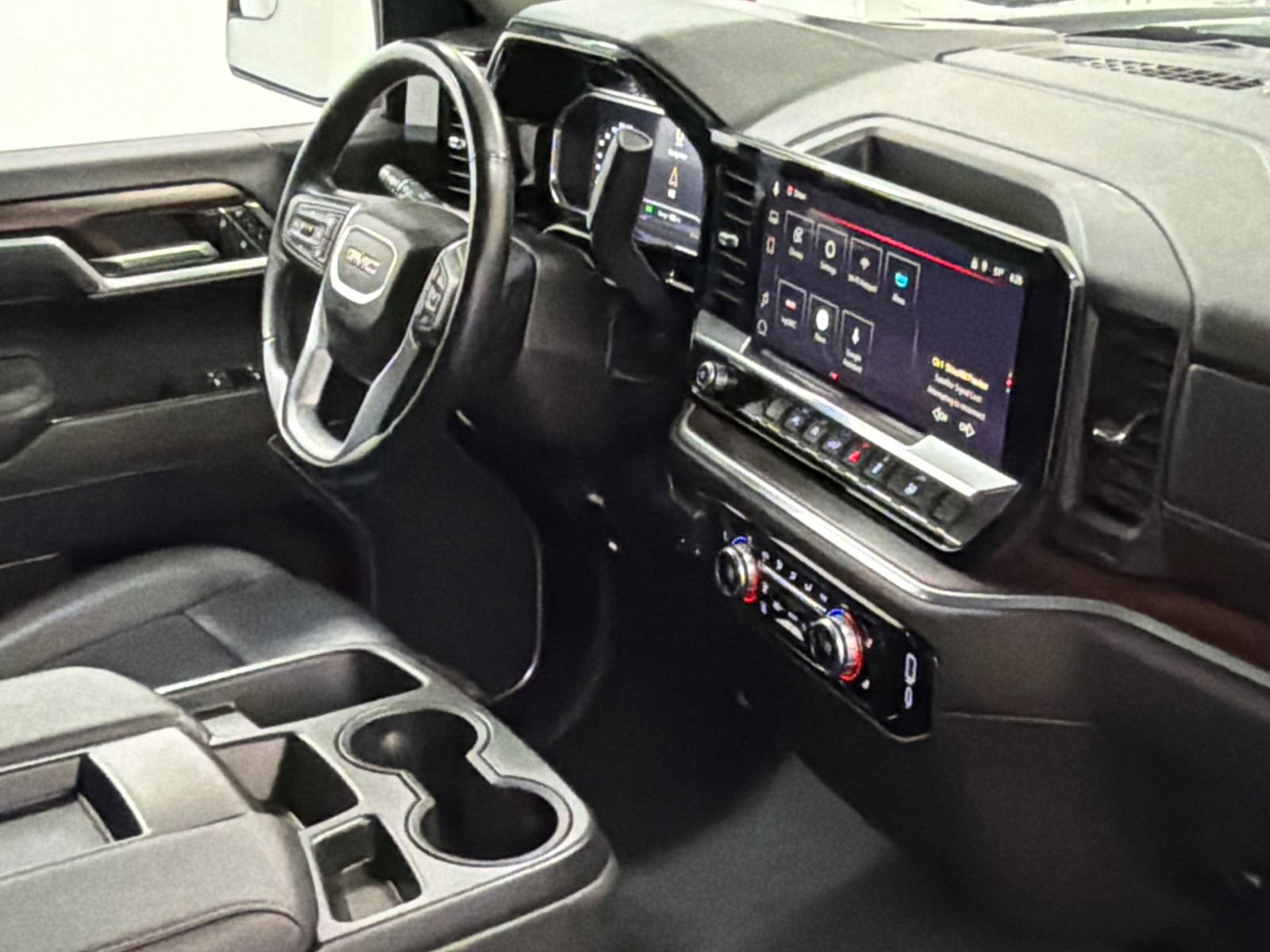 Used 2025 GMC Sierra 1500 SLT image 10