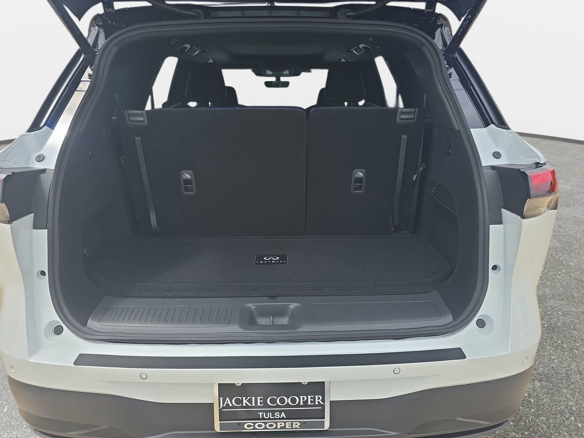 New 2026 INFINITI QX60 Sport w/ Dark Cargo Package image 12