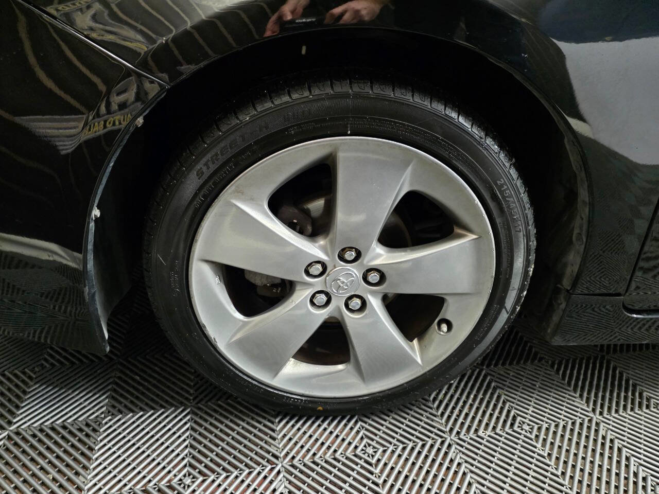 Used 2013 Toyota Prius Three image 28
