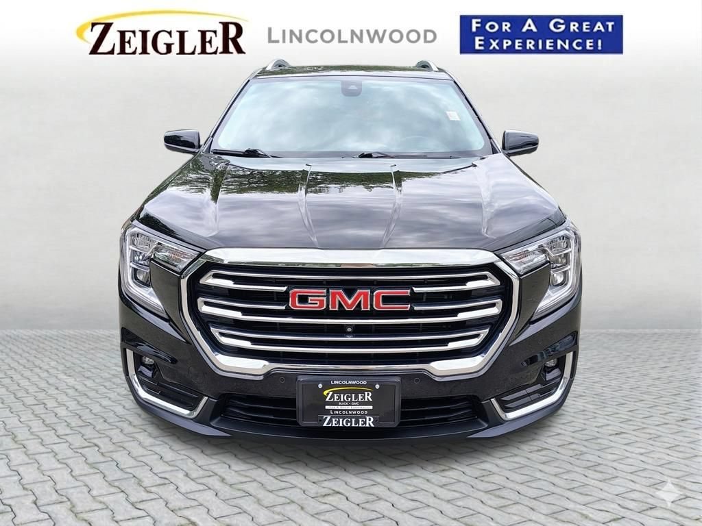 Used 2022 GMC Terrain SLT w/ Infotainment Package II AWD/4WD image 3