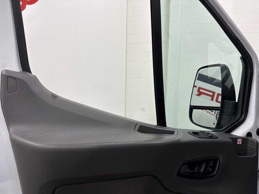 Used 2021 Ford Transit 350 XLT image 37