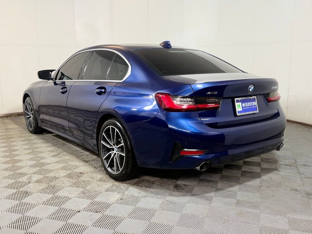 Used 2020 BMW 330i xDrive Sedan w/ Convenience Package image 4