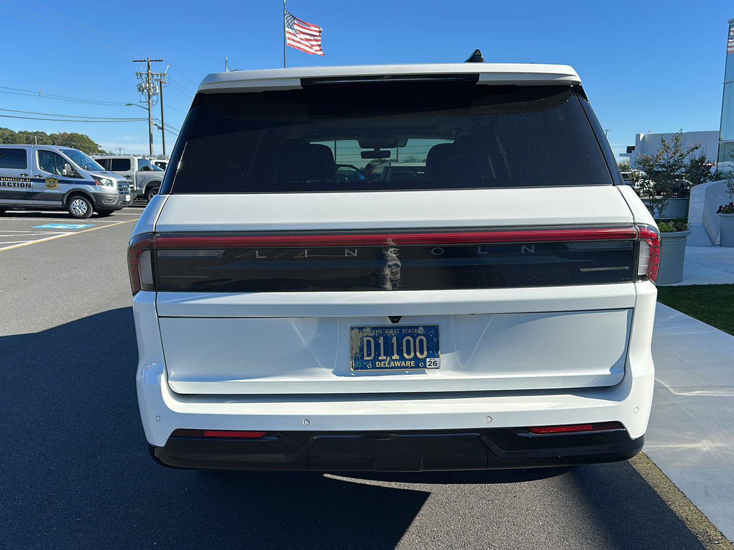 Used 2025 Lincoln Navigator Reserve AWD/4WD image 6