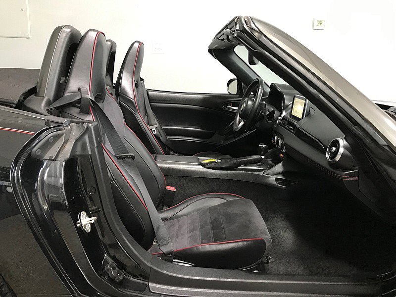 Used 2017 FIAT 124 Spider Abarth image 21