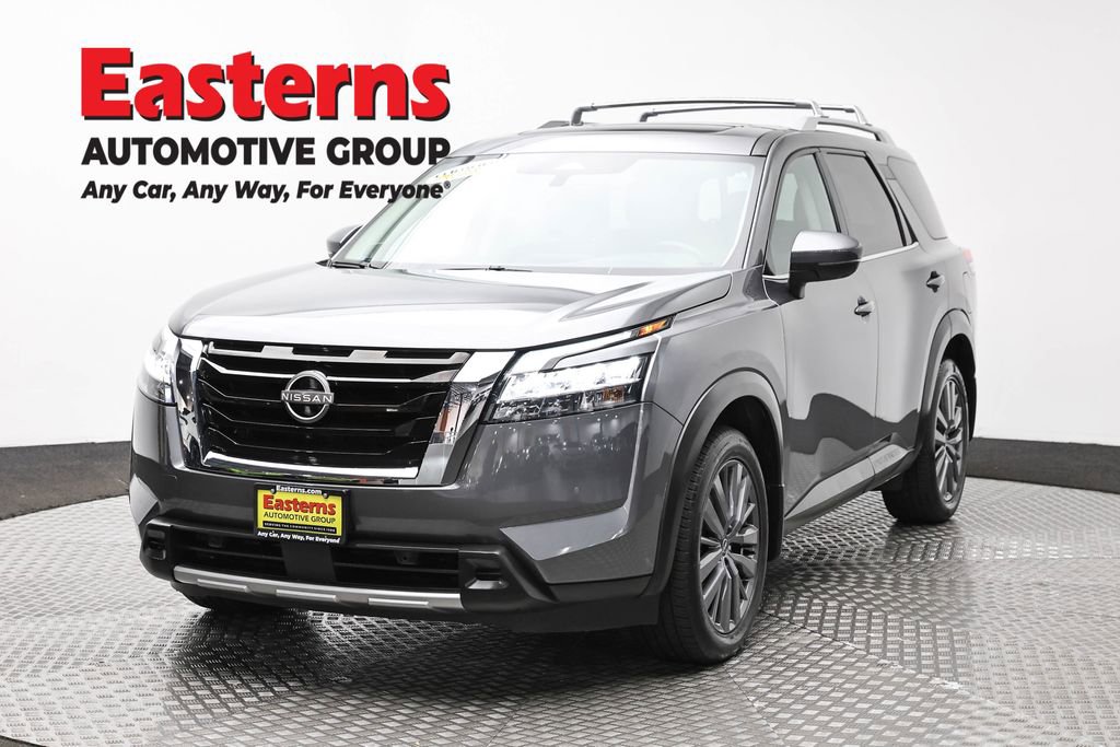 Used 2023 Nissan Pathfinder SL w/ SL Premium Package AWD/4WD image 1