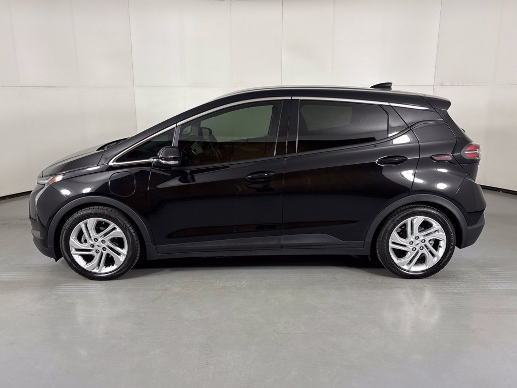 Used 2023 Chevrolet Bolt LT FWD image 5