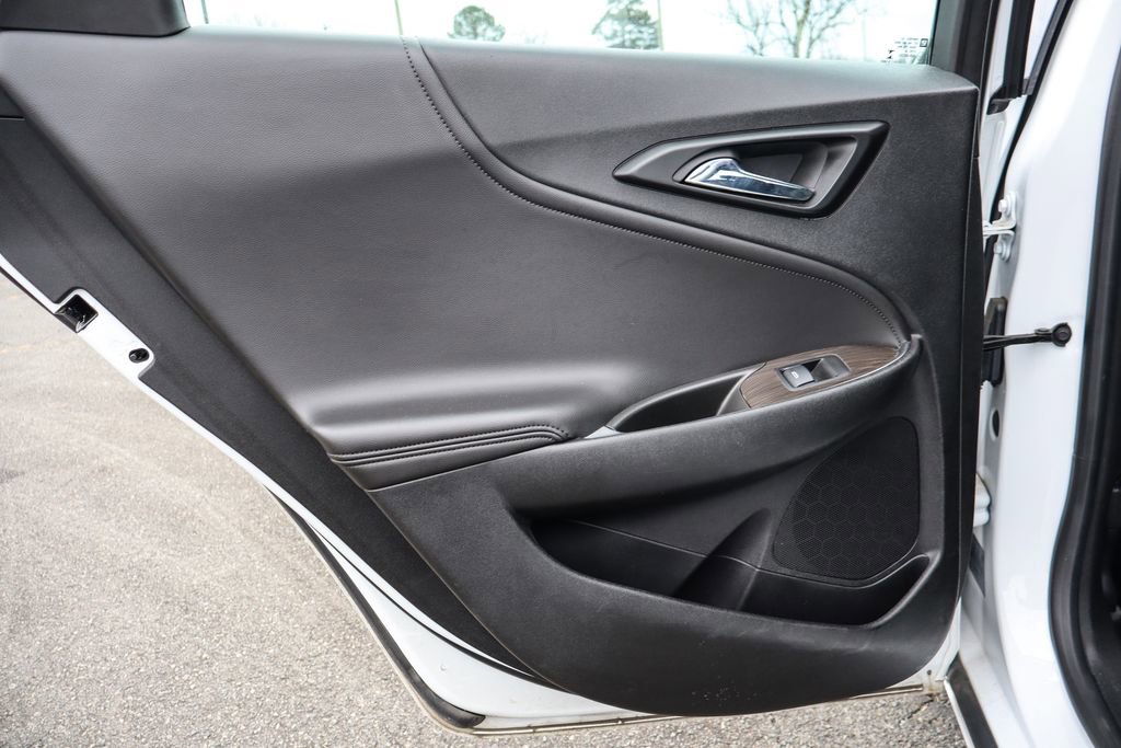 Used 2024 Chevrolet Malibu LT image 36