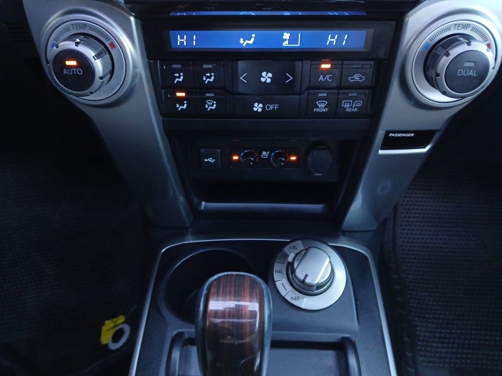 Used 2021 Toyota 4Runner Limited image 4