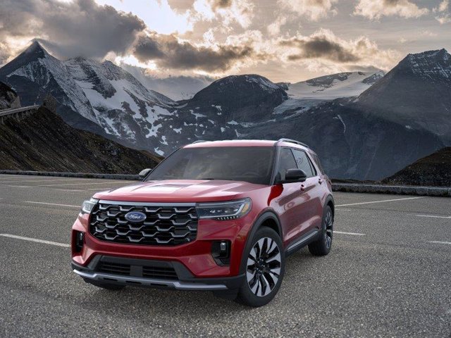 New 2026 Ford Explorer Platinum w/ LUX Leather Package AWD/4WD image 2