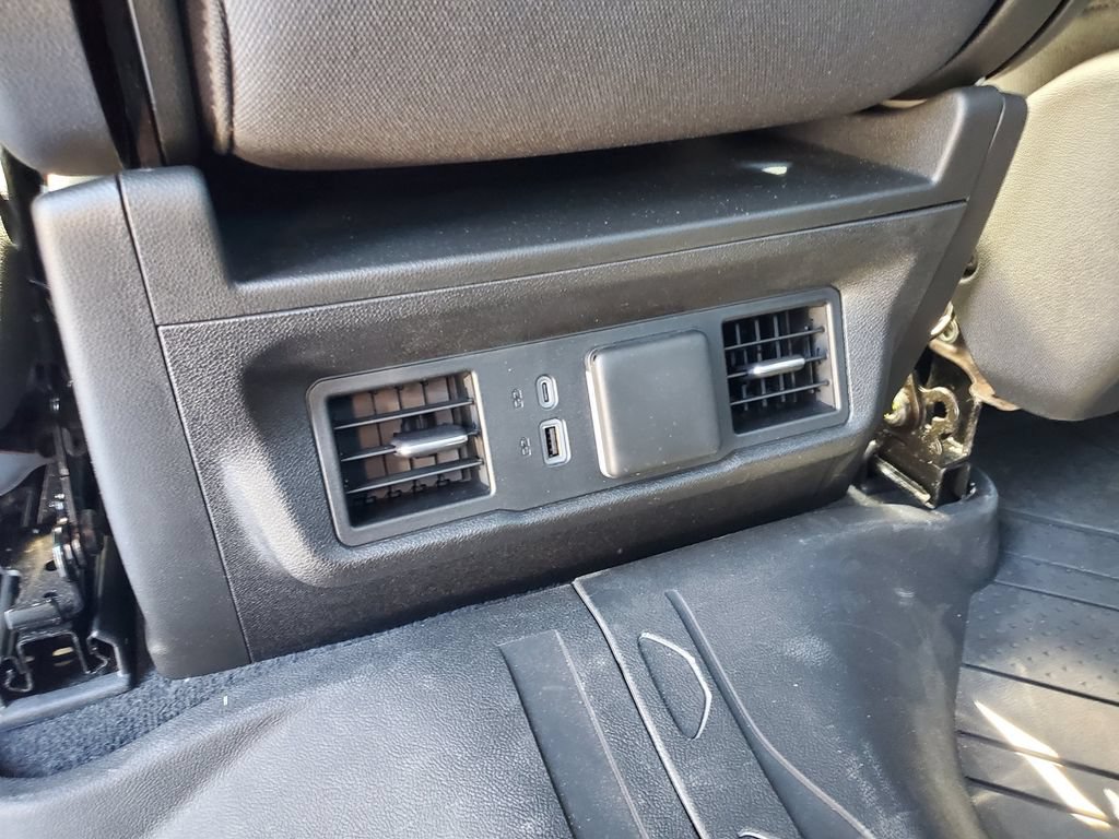Used 2024 Chevrolet Silverado 1500 LT AWD/4WD image 27