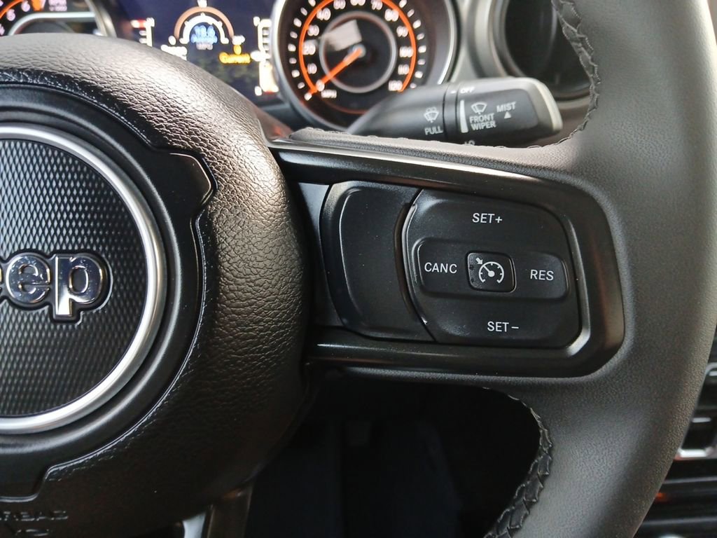 Used 2023 Jeep Gladiator Sport AWD/4WD image 25