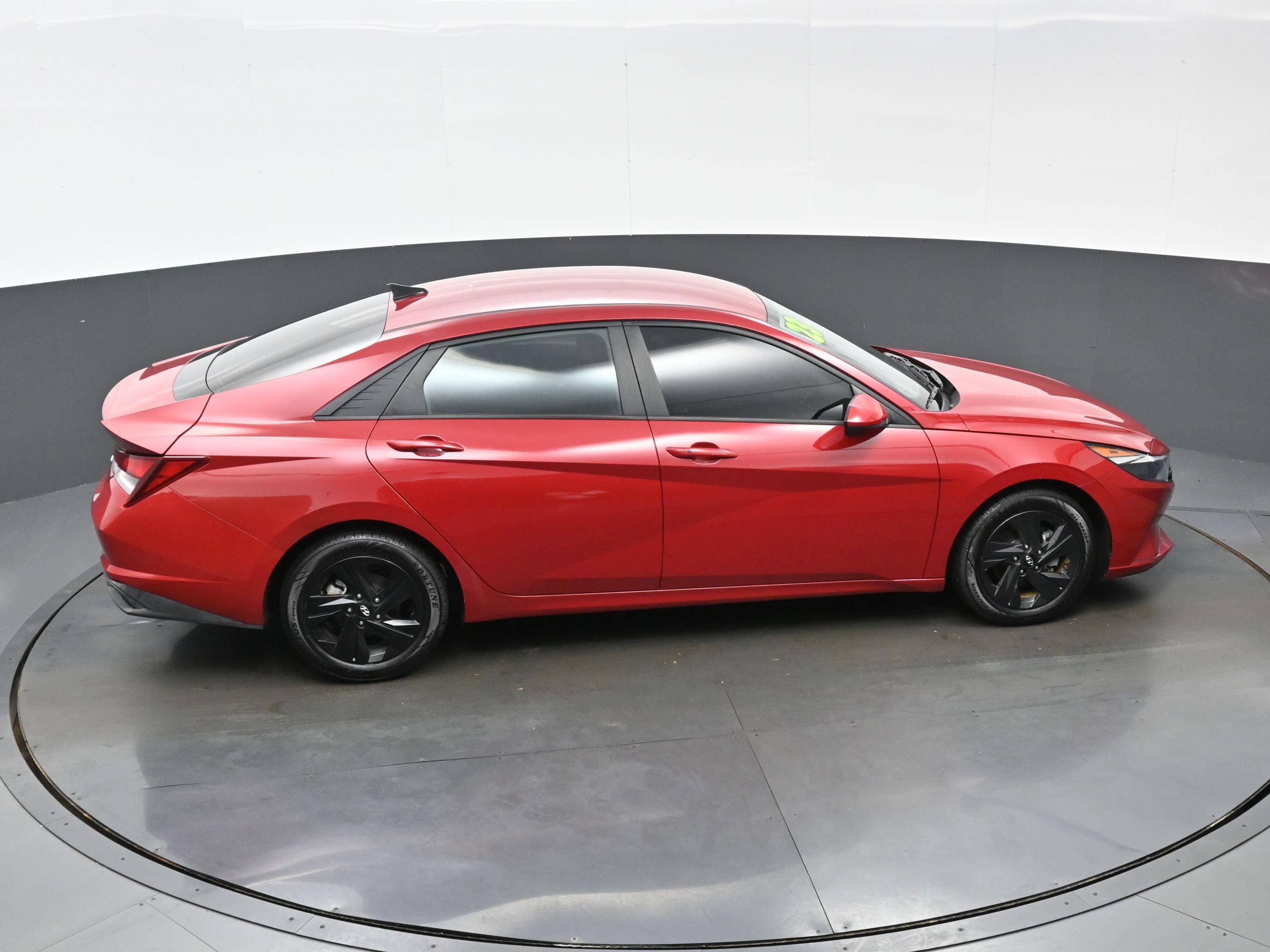 Used 2023 Hyundai Elantra SEL FWD image 35