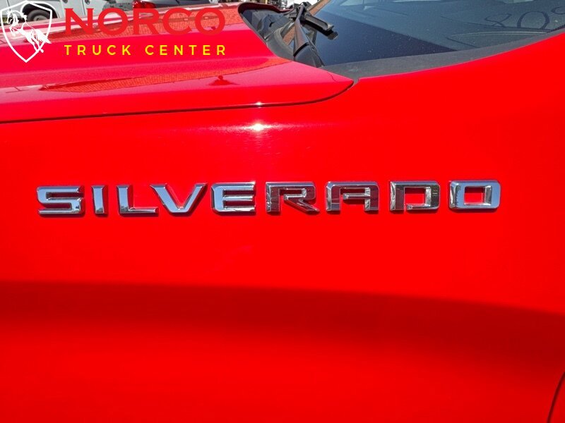 Used 2022 Chevrolet Silverado 1500 LT image 12