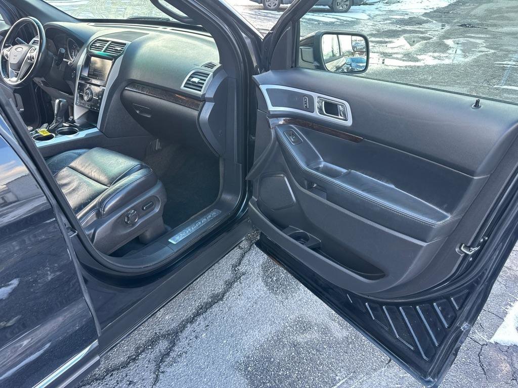 Used 2013 Ford Explorer Limited AWD/4WD image 36