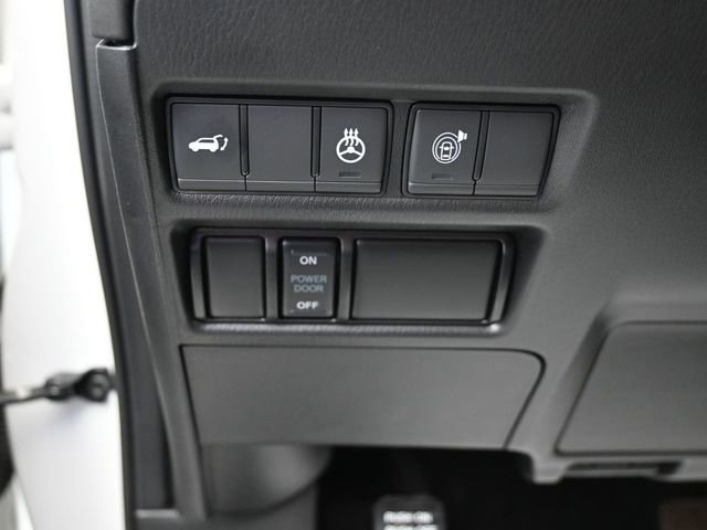 Used 2024 Nissan Armada Platinum w/ Cargo Package image 43