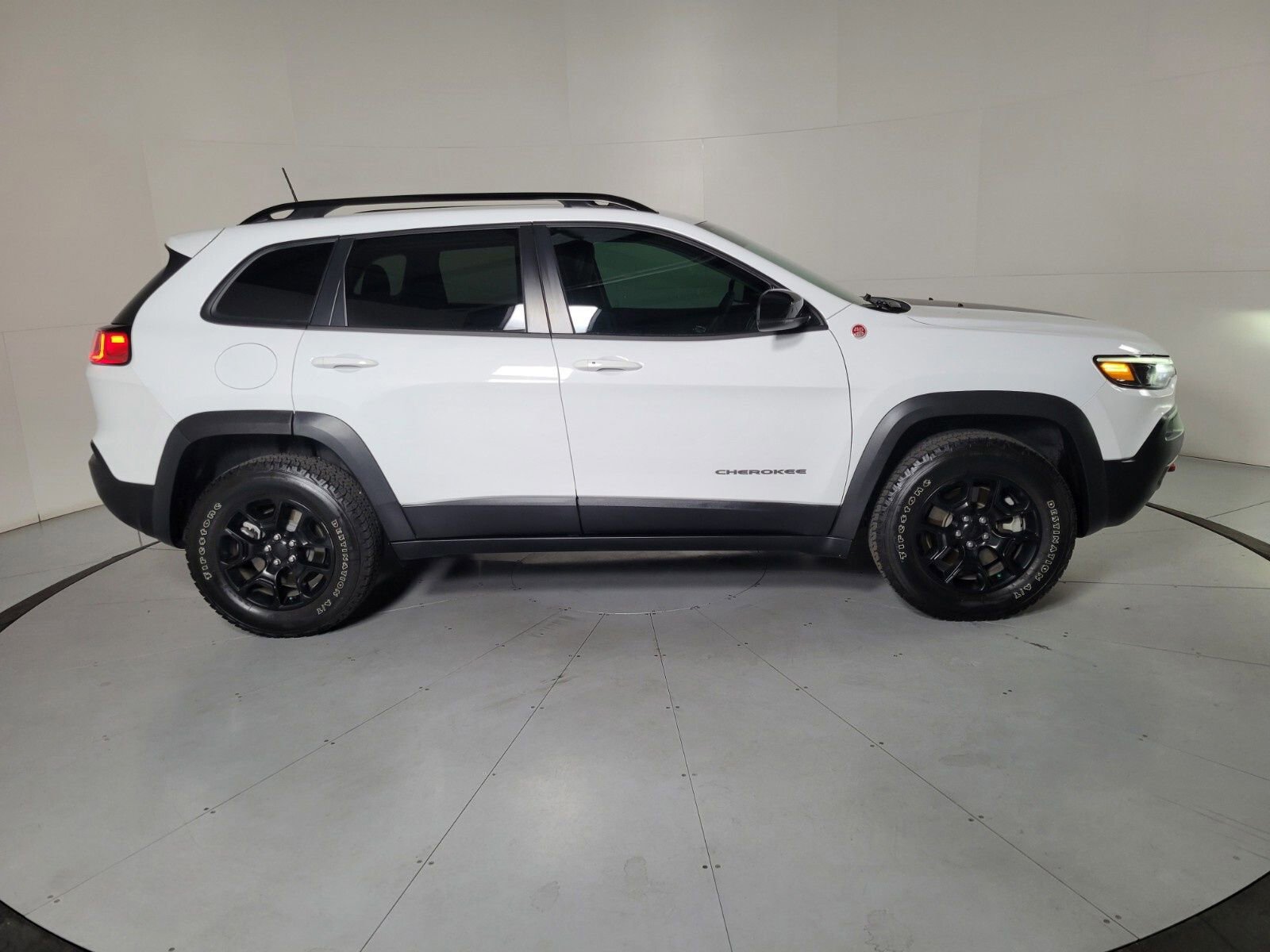 Used 2022 Jeep Cherokee Trailhawk w/ Sound & Nav Group image 3