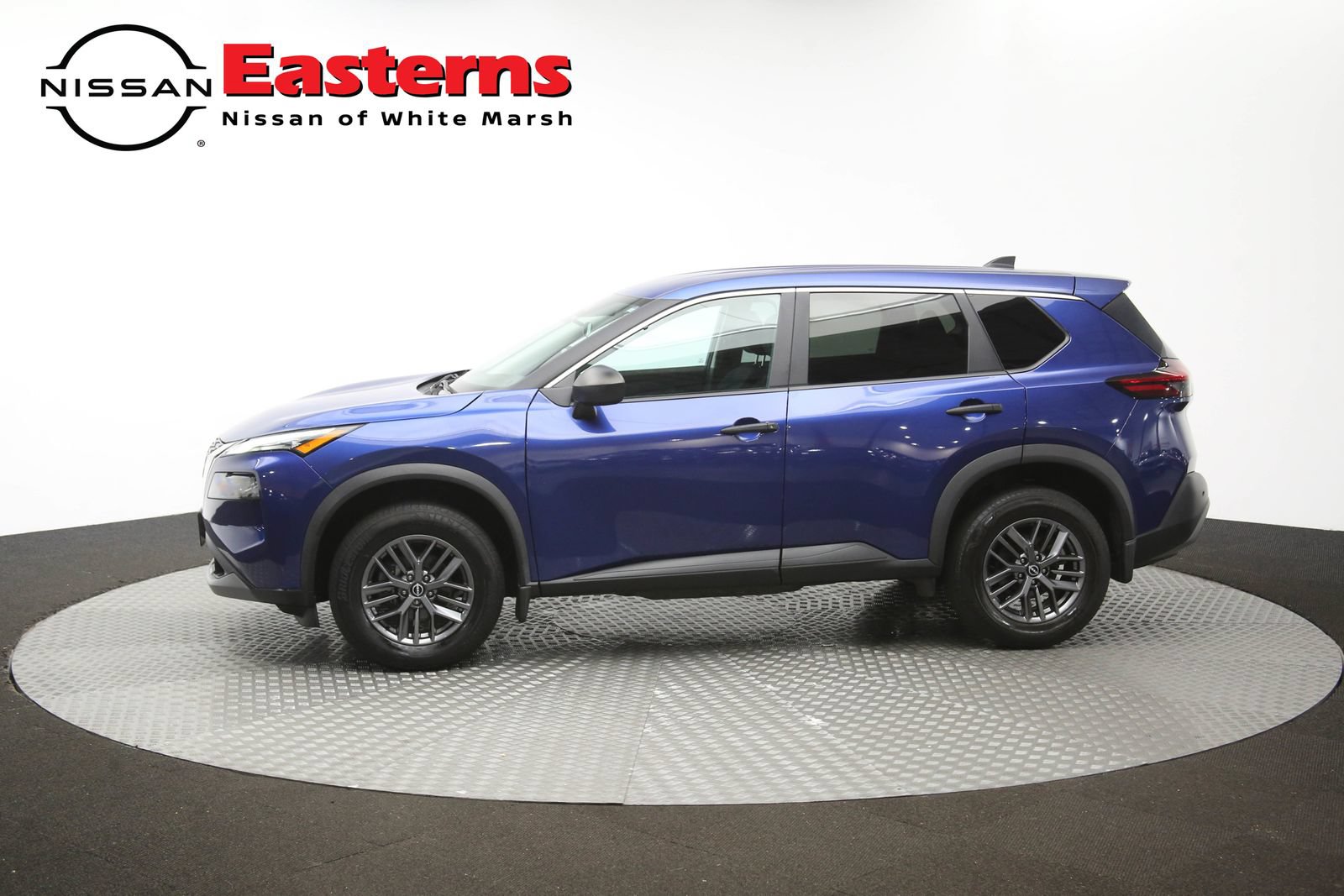 Used 2023 Nissan Rogue S AWD/4WD image 59
