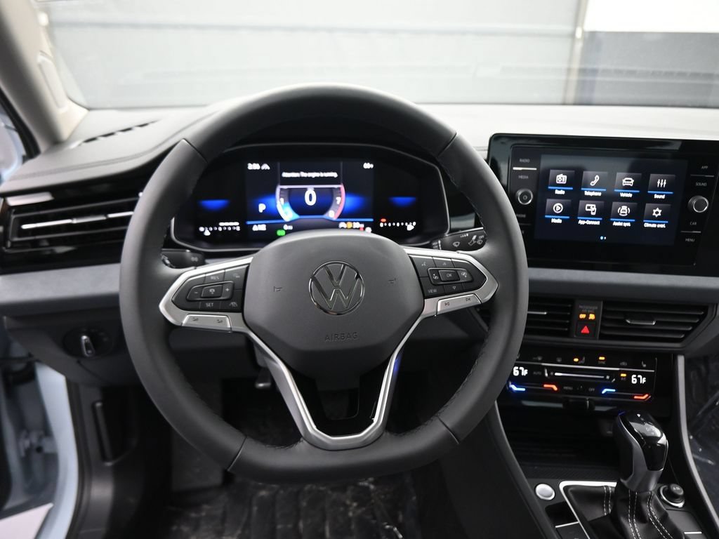 New 2026 Volkswagen Jetta SE FWD image 36