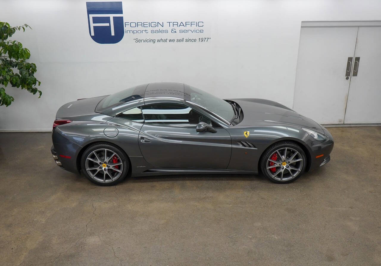 Used 2011 Ferrari California Base 2dr Convertible image 52