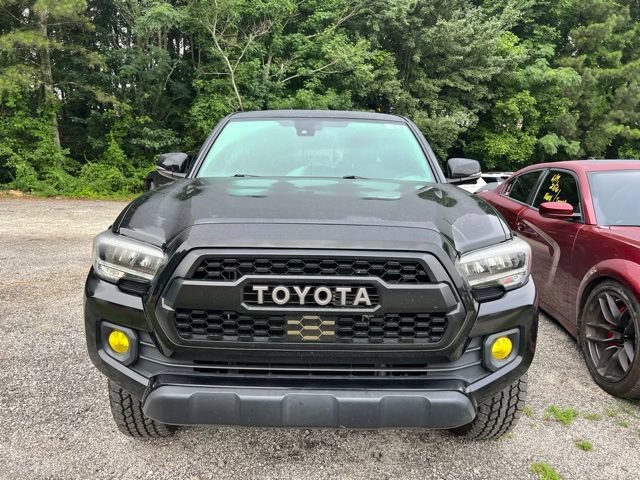 Used 2020 Toyota Tacoma TRD Off-Road w/ TRD Premium Off Road Package AWD/4WD image 6