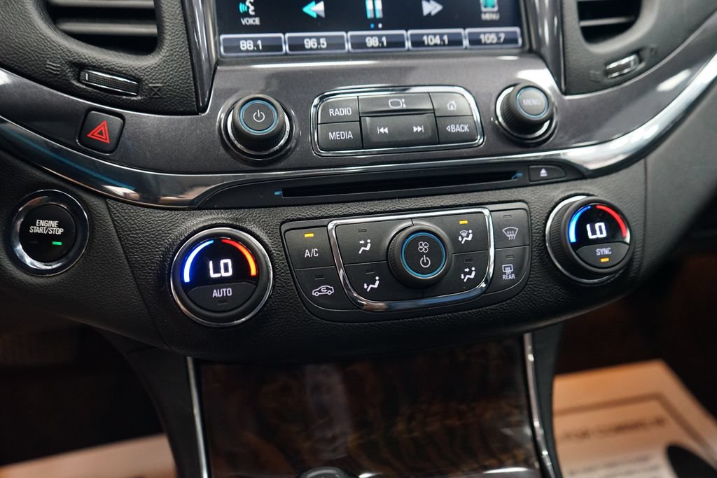 Used 2015 Chevrolet Impala LT FWD image 35
