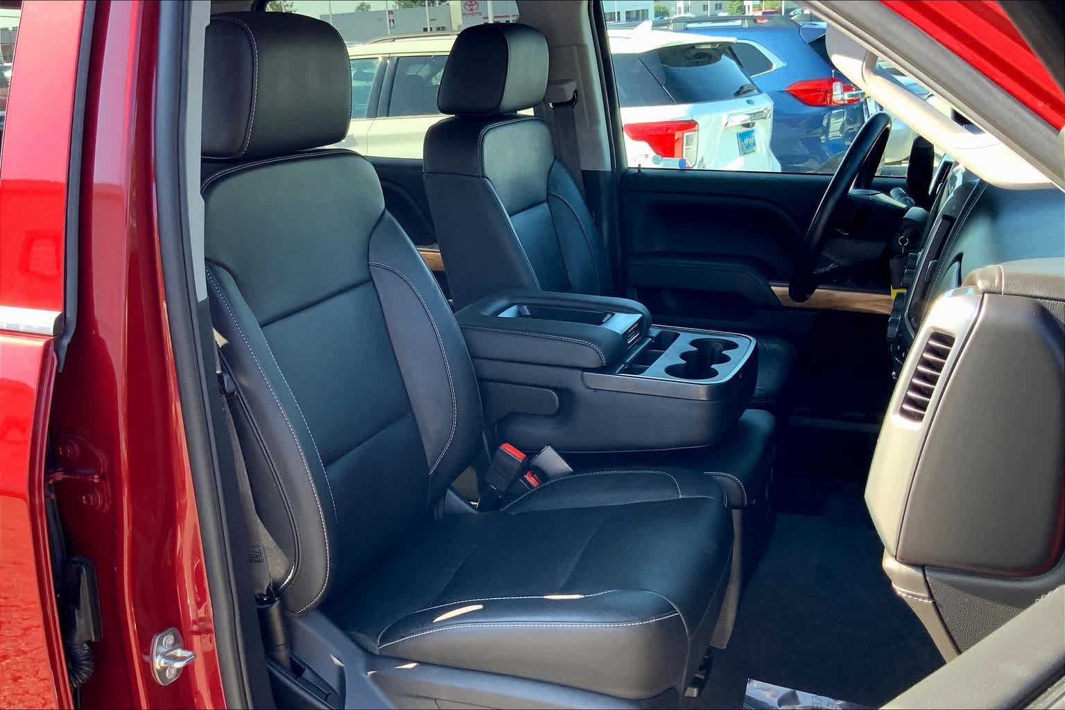 Used 2018 Chevrolet Silverado 1500 LTZ w/ Sport Package AWD/4WD image 9