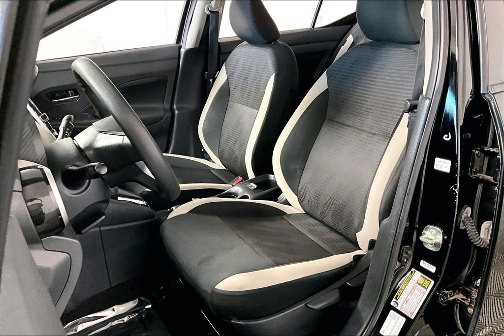 Used 2021 Nissan Versa SV image 25