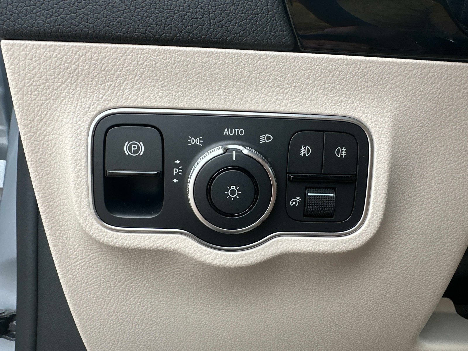 Certified 2026 Mercedes-Benz GLA 250 image 28