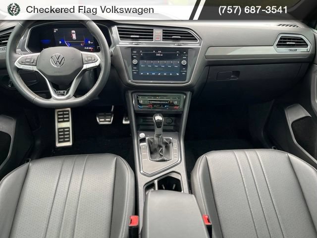 Used 2023 Volkswagen Tiguan SE R-Line FWD image 29