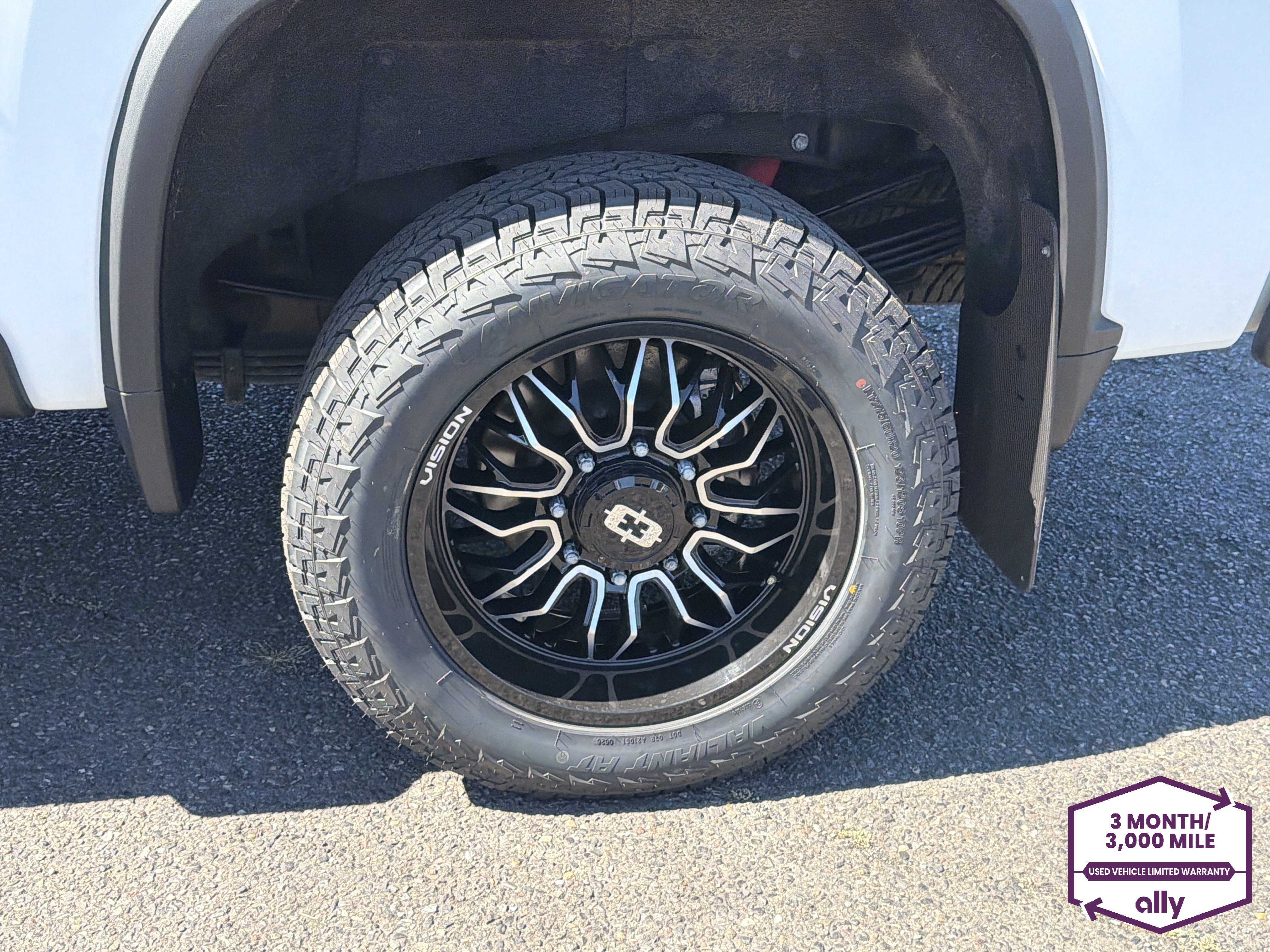 Used 2022 Chevrolet Silverado 3500 High Country w/ Safety Package II AWD/4WD image 25