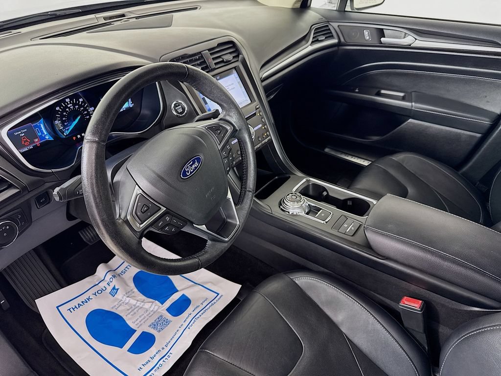 Used 2019 Ford Fusion Titanium FWD image 10