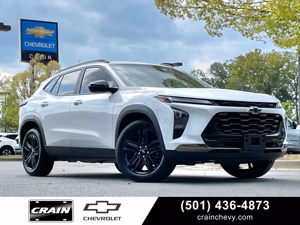 Used 2025 Chevrolet Trax ACTIV FWD image 1
