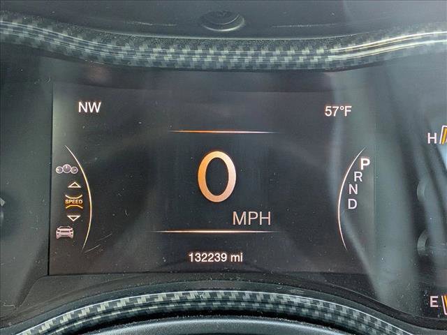 Used 2017 Jeep Grand Cherokee Overland image 9