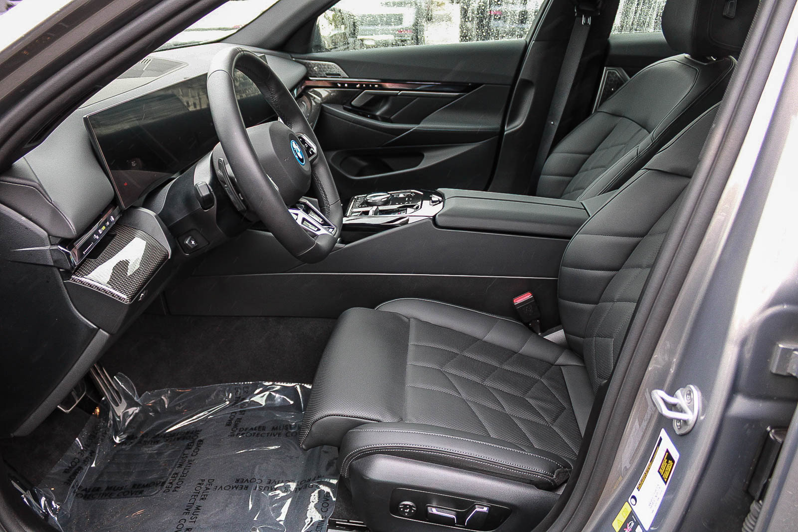 Certified 2026 BMW 550e xDrive AWD/4WD image 17