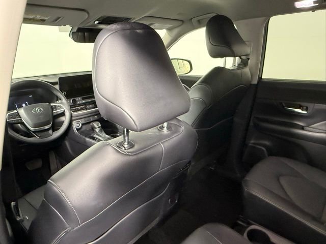 Used 2024 Toyota Grand Highlander XLE AWD/4WD image 34
