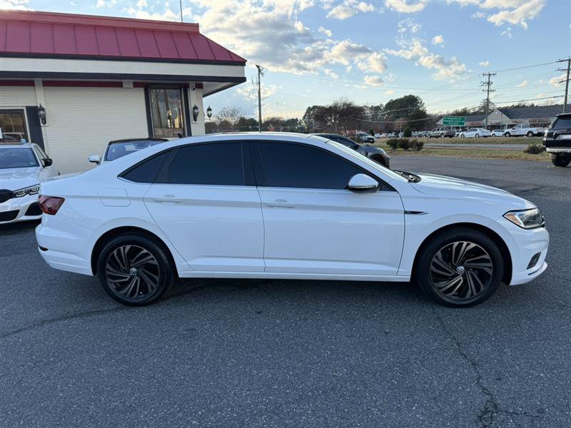 Used 2019 Volkswagen Jetta SEL Premium FWD image 4