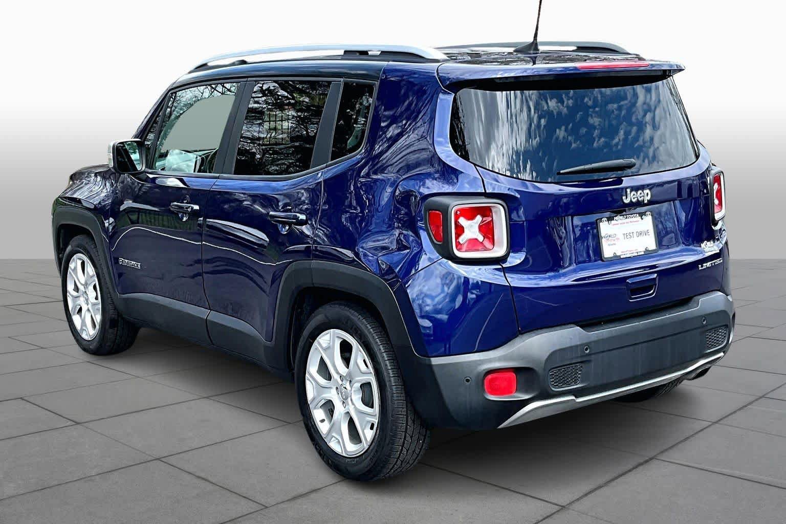 Used 2018 Jeep Renegade Limited w/ Advanced Technology Group FWD image 12