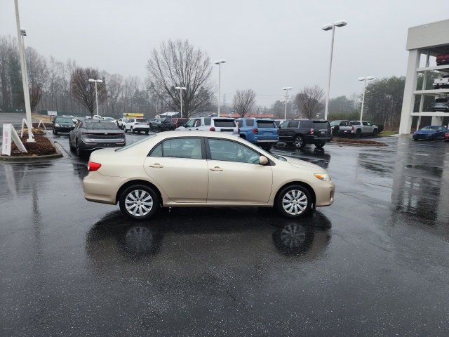 Used 2013 Toyota Corolla S image 4