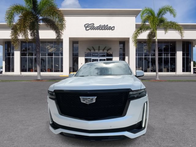 Certified 2023 Cadillac Escalade Sport Platinum w/ LPO, ONYX Package AWD/4WD image 4