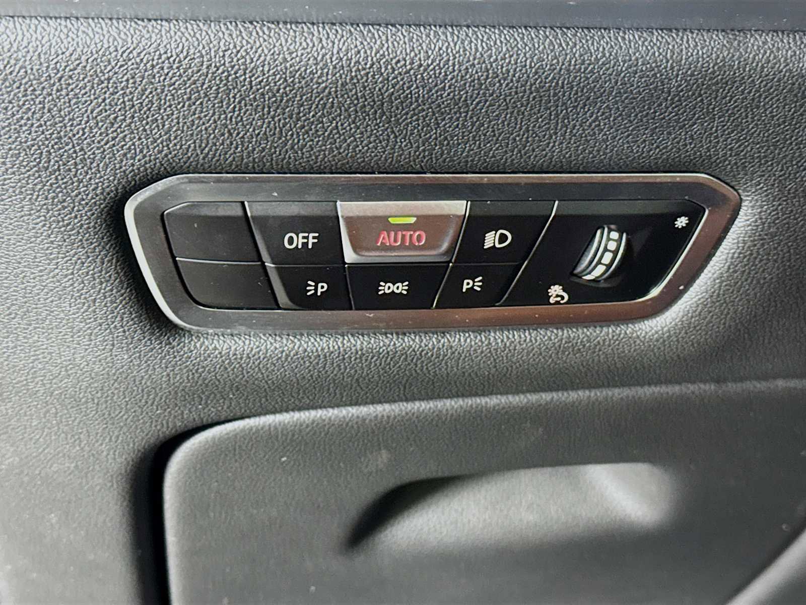 Used 2023 BMW X7 xDrive40i image 10