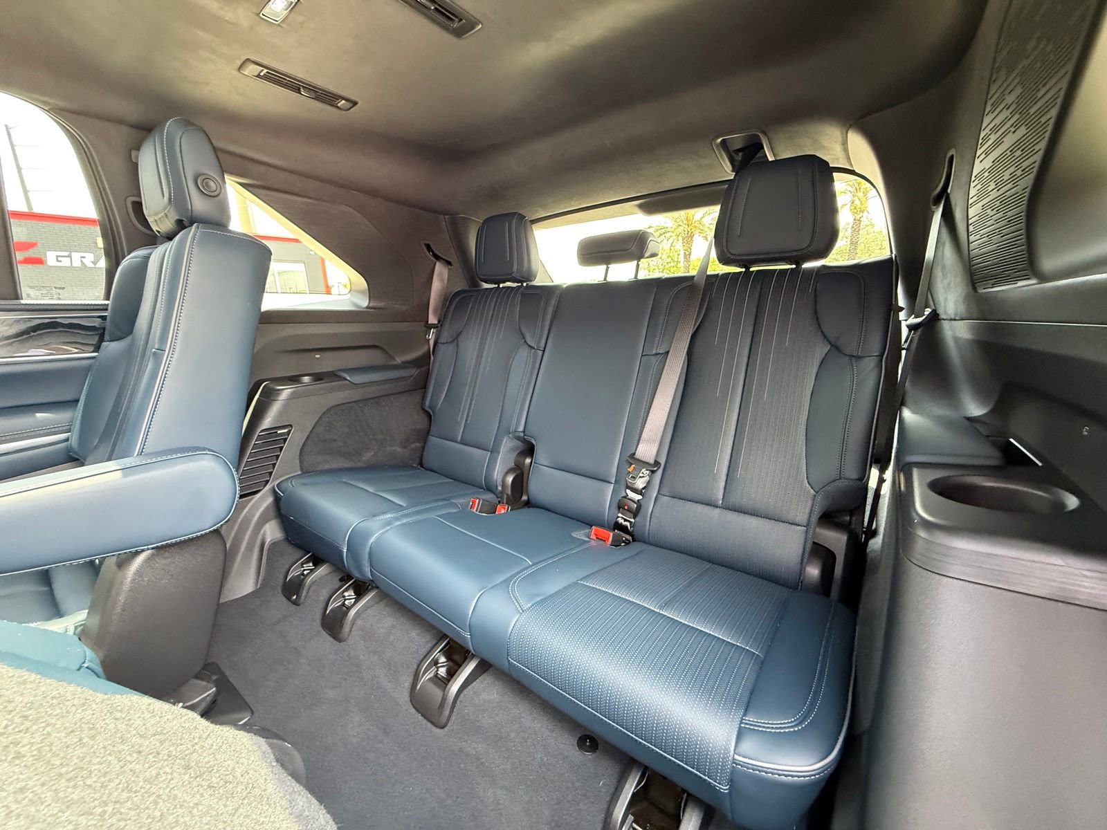 Used 2025 Cadillac Escalade IQ Luxury 2 w/ LPO, Premium Carpet Package AWD/4WD image 16